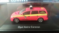 Macheta OPEL ASTRA G CARAVAN FEUERWEHR ( POMPIERI ) - Schuco, scara 1/43, noua. foto