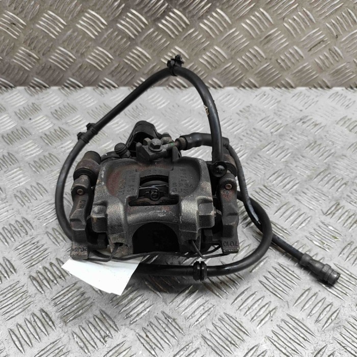 Etrier de fr&acirc;nă dreapta spate VW T-ROC A11 2021 OEM: Off-road | 28603786