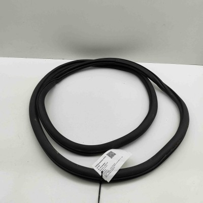 Garnitura ușă dreapta spate AUDI A5 Avant 2024 OEM: 8B9833721 foto