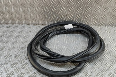 Garnitura ușă st&amp;acirc;nga față SKODA SUPERB III Estate 3V5 2017 OEM: 3V0867365B | 31600476 foto