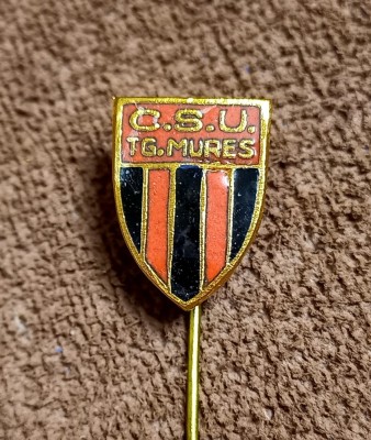 Insigna fotbal - CSU TARGU-MURES (varianta 2) foto