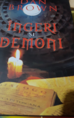 INGERI SI DEMONI DAN BROWN foto