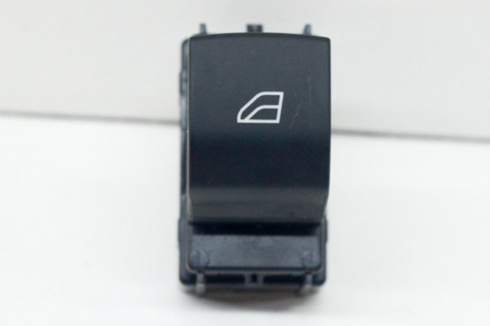 Buton geam ușă dreapta spate VOLVO XC40 536 2020 OEM: 31456060 13539483