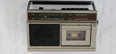 RADIOCASETOFON SIEMENS CLUB 940, ANII 80 . FUNCTIONEAZA SI RADIO PE MEDII SI FM SI CASETOFONUL .