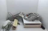 Consola Nintendo Wii - LEH23842360 {2} - 007 + 3 x Mario