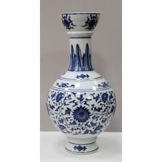 Vas decorativ din portelan, Blue and White, China, Perioada Interbelica