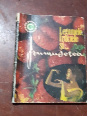 LEGUMELE,FRUCTELE SI FRUMUSETEA foto