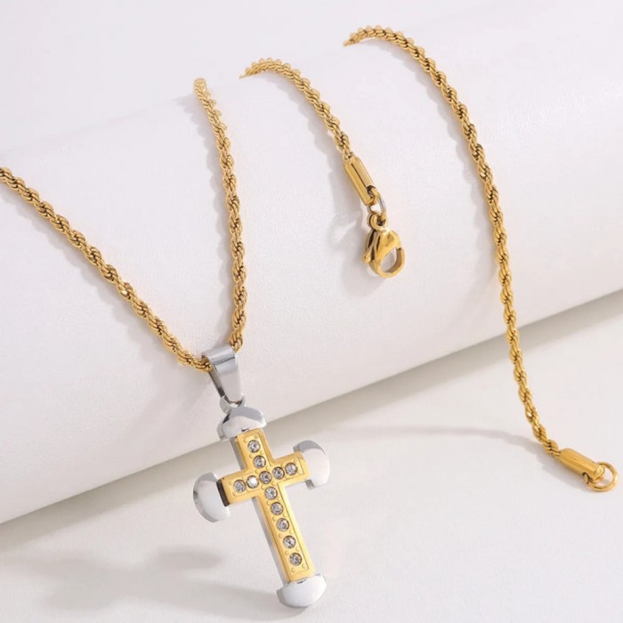 Lant Elegant Cu Pandantiv Crucifix, Placat Aur, Model Finut Si Deosebit LC208G