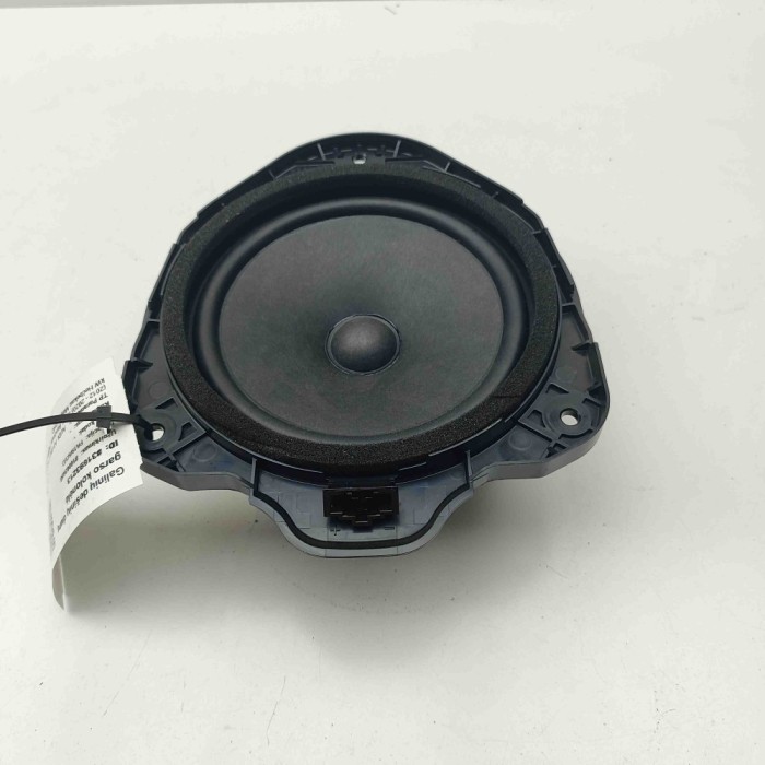 Difuzor ușă dreapta spate AUDI A3 8V1, 8VK 2015 OEM: 8V0035411E 31693213