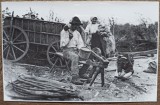 Familie de tineri tarani cu copil, anii&#039; 30// reproducere de epoca, Romania 1900 - 1950, Portrete