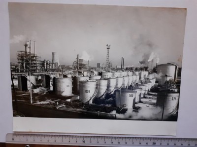 Lot 4 fotografii cu tematică industrială foto