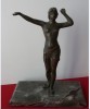 NUD, STATUETA VECHE DIN BRONZ PE SOCLU DE MARMURA