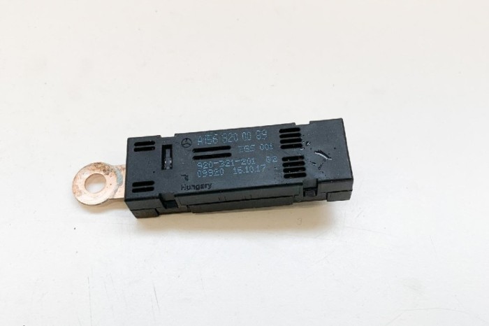 Amplificator de antena MERCEDES-BENZ C W205 2017 OEM: A1568200089,920-3210201 10892944