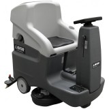 Masina pentru spalat si aspirat pardoseli LAVOR COMFORT XXS66 BT cu tractiune automata, productivitate 3250 mp/h, tensiune 24V