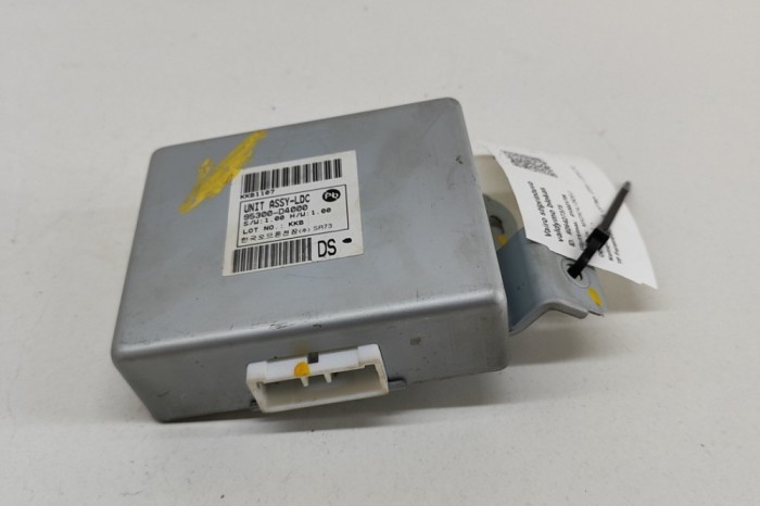 Unitate de control servodirecție KIA OPTIMA 2018 OEM: 95300-D4000 26427375