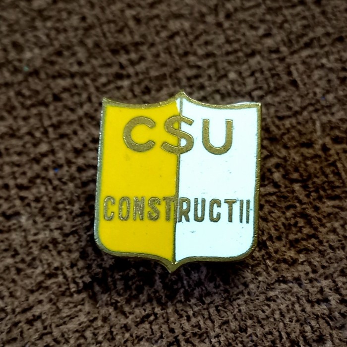 Insigna fotbal - CSU &quot;CONSTRUCTII&quot; BUCURESTI