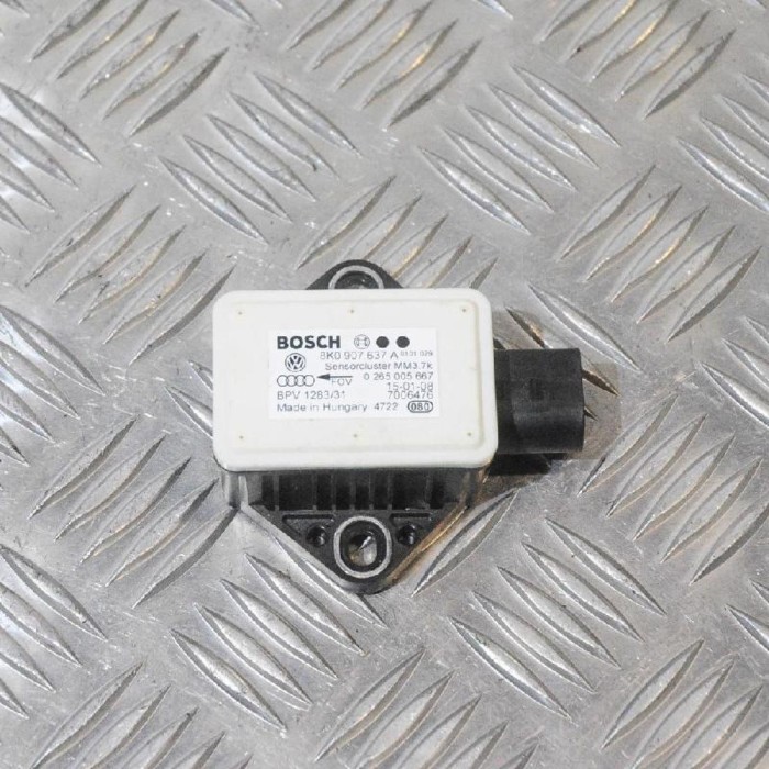 Senzor de accelerație AUDI A4 Avant 8K5, B8 2009 OEM: 8K0907637A0265005752 1381208