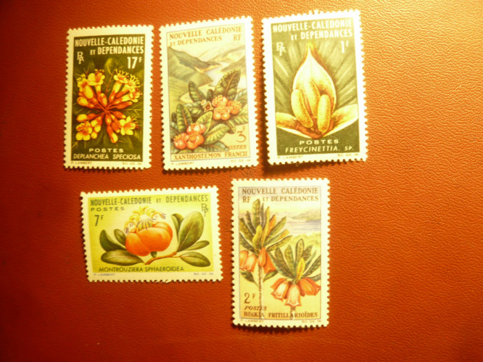 Serie mica Noua Caledonie colonie franceza - 1964 - Flora , 5 val.