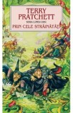 Cumpara ieftin Prin cele strainatati - Terry Pratchett
