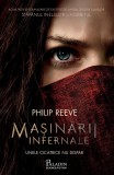 Cumpara ieftin Cronicile oraşelor flăm&acirc;nde #1. Mașinării infernale - Philip Reeve