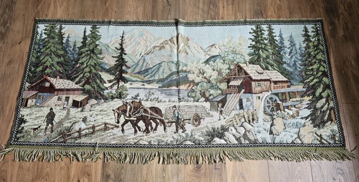 VECHE CARPETA TIP TAPITERIE DIN BUMBAC, ANII &#039;50
