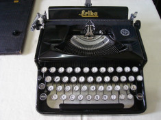 Masina de scris ERIKA vintage+banda noua de scris foto