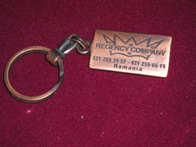 D8 42 - Breloc - tematica reclama