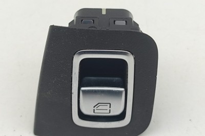 Buton geam ușă dreapta spate MERCEDES-BENZ C T-Model S205 2015 OEM: A2229052203 | 31557992 foto