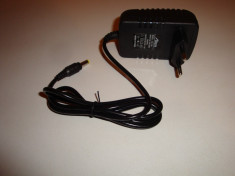 Alimentator AC-DC 220v la 5v 2A sau 9v 2A sau 12v 2A foto