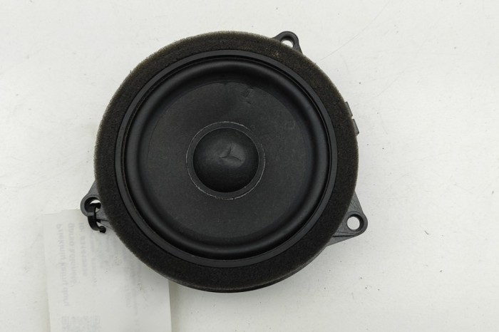 Difuzor ușă st&acirc;nga față BMW X7 G07 2020 OEM: 2622518 31418936