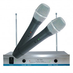 Set 2 microfoane wireless karaoke AK-3300, frecventa reglabila foto