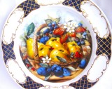 FARFURIE DECORATIVA PORTELAN BAVARIA BRADEX EDITIE LIMITATA DECOR FRUCTE COLECTIA CVARTETUL FRUCTELOR 25 CM