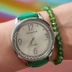 Set ceas casual de dama cu bratara inclusa, mecanism quartz, display analog, bratara verde, inchidere cu catarama