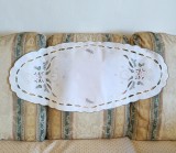 Napron/ Centru de masa Vintage din bumbac cu broderie- CRACIUN