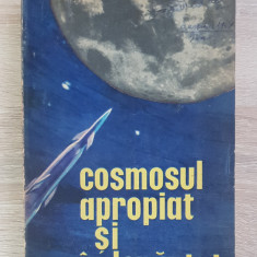 Cosmosul apropiat și îndepărtat - Milan Blaha, Ondrej Brychta, Ivo Budil...