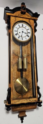 Ceas de perete cu pendul si 2 greutati foto