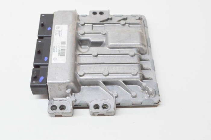 Unitate de control motor RENAULT MASTER III Furgon FV 2017 OEM: A2C37779700,A2C11028100,237106117R,A2C95839000Z9,A2C95839000 17899347