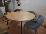 De vanzare masa rotunda, cu diamteru 120 cm