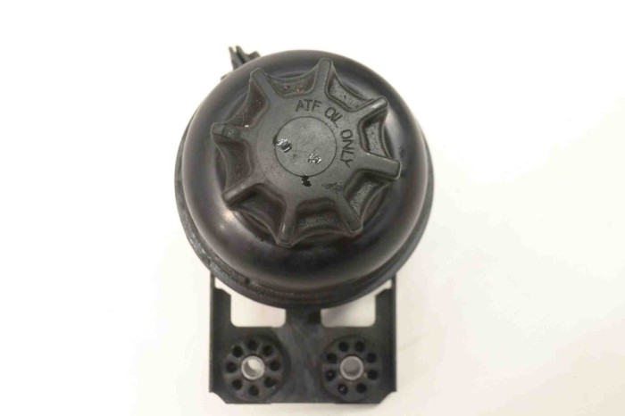 Rezervor pompa servodirecție BMW 3 E90 2007 OEM: 1097164