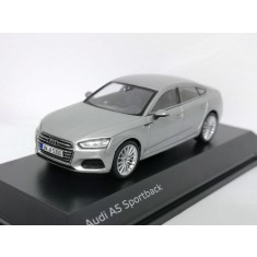 Macheta Auto Audi A5 2017 Sportback Argintiu Metalizat &ndash; Scara 1:43 Spark Dealer Edition