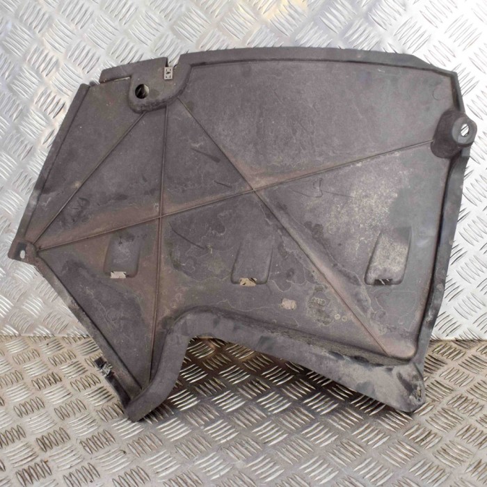 Scut motor dreapta spate AUDI A4 8W2, B9 2016 OEM: 8W0825219A