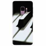 Husa silicon pentru Samsung S9, Piano Key Close Up Macro