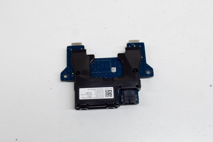 USB TESLA MODEL 3 2020 OEM: 1121700-00-C 16049029