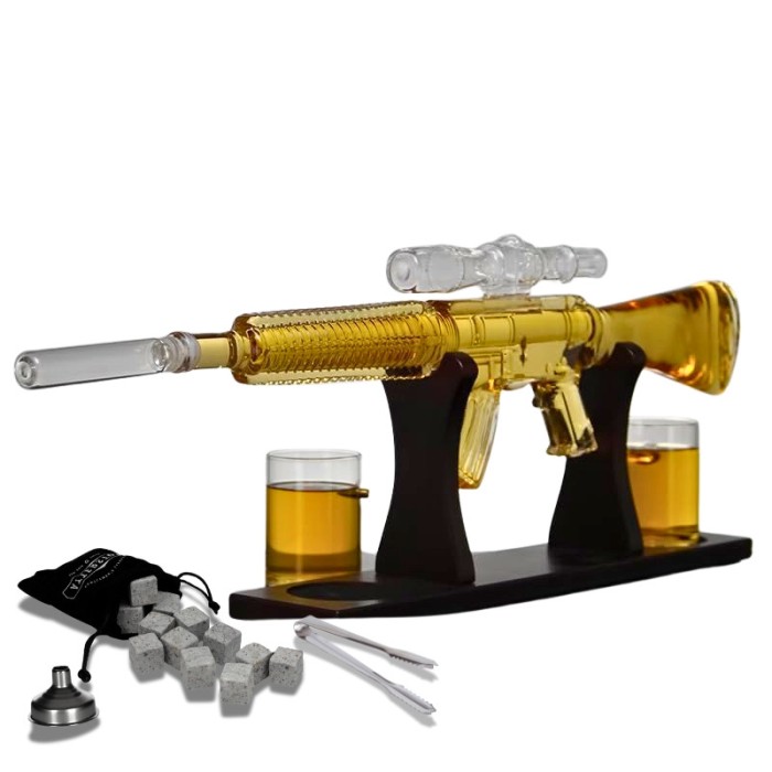 Set decantor, Mitraliera si 2 pahare cu glont, cu suport de lemn, transparent, din sticla