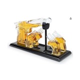 Set Decantor Whisky &bdquo;Tactical Luxury&rdquo; &ndash; Pușcă din Sticlă Borosilicată (850 ml)