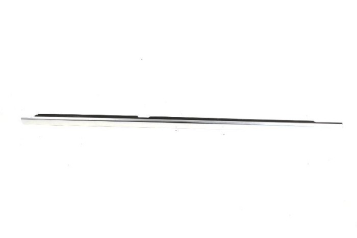 Chedar geam ușă dreapta spate MERCEDES-BENZ C W205 2015 OEM: A2057300324 3812991