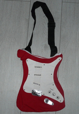 geanta rosie in forma de chitara,rucsac,poseta cadou ideal pt sarbatori,Craciun foto