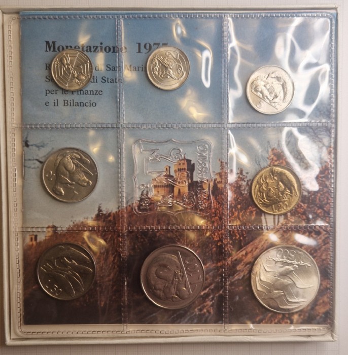 Set Monede Monetarie San Marino 1975, km#40, 41, 42, 43, 44, 45, 46, 47, 500 lire argint, in cutie cu pliant, 8 monede