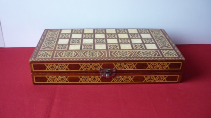 CUTIE DE SAH - TABLE LUCRATA MANUAL IN SIDEF