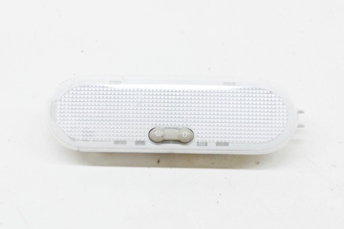 Iluminare interioară DACIA SANDERO II 2015 OEM: 8200074362 | 13929342